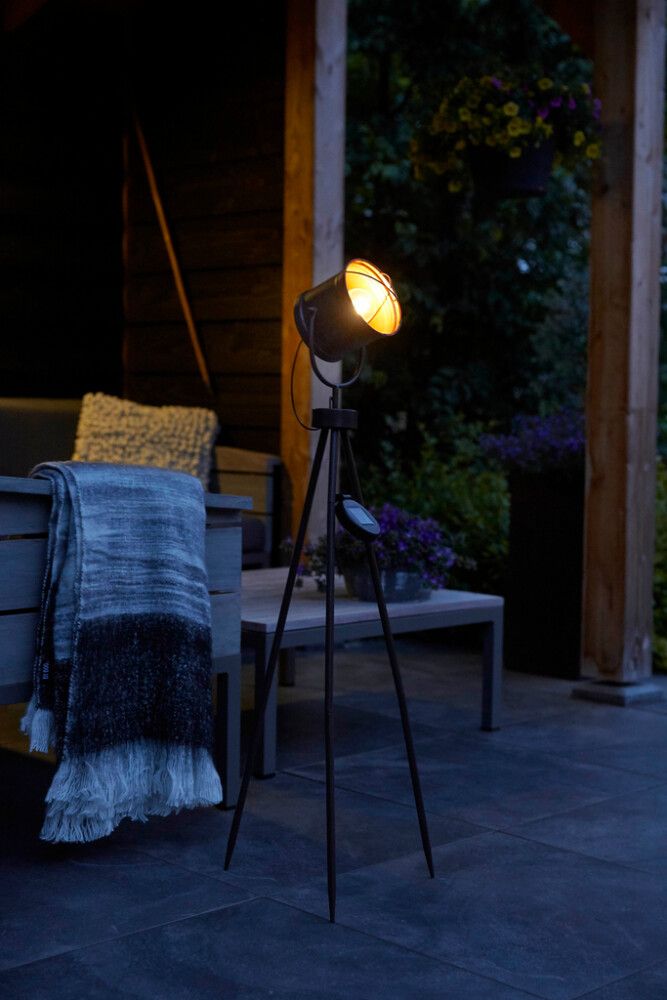 Solar Lattiavalaisin Luxform Leipzig Musta