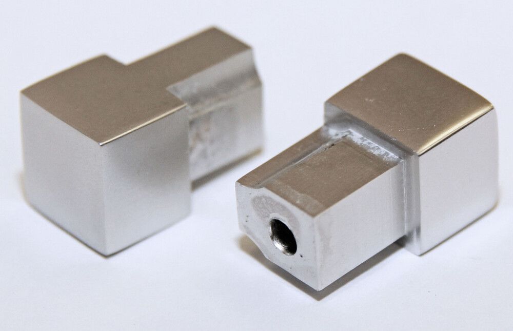 Laattalistan Kulmapala Dione Neliö Hopea 10 mm