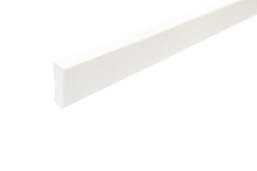 Peitelista Dione valkoinen muovi 32 x 10 x 2500 mm