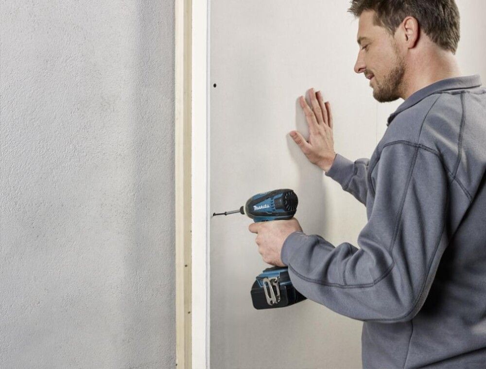 Eristelevy kipsilevypinnalla Recticel Eurothane G1200 42,5 x 1200 x 2600 mm