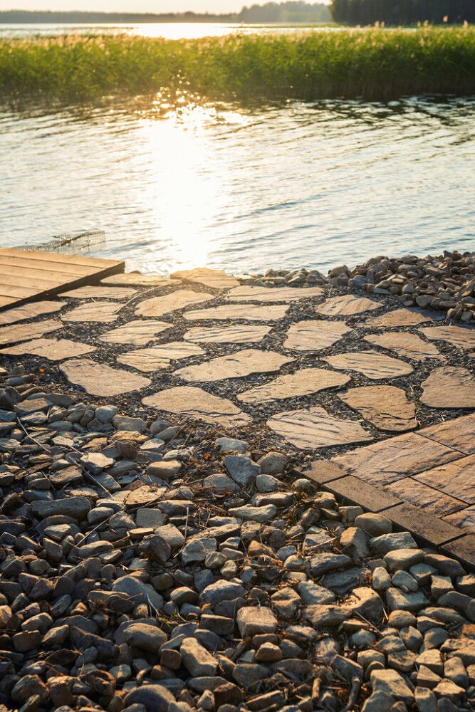 Askelkivi Lakka 50 Mustavalkoinen