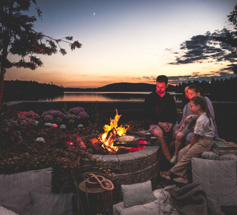 Nuotiopaikka Lakka Pyörre Musta