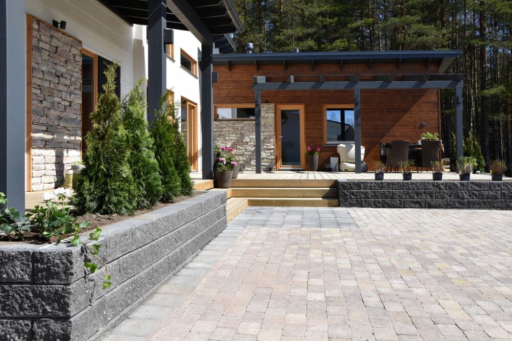 Citymuurikivi Lakka puolikas musta 180 x 180 x 150 mm