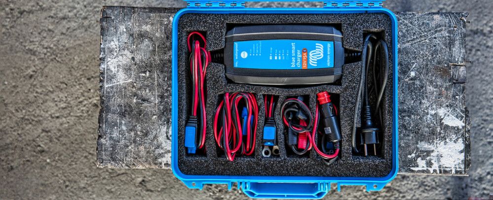 Kuljetuslaukku Victron Blue Smart IP65 laturille ja tarvikkeille