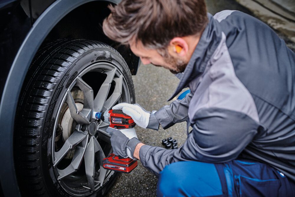 Renkaanvaihtosetti Einhell PXC + 4,0 Ah akku