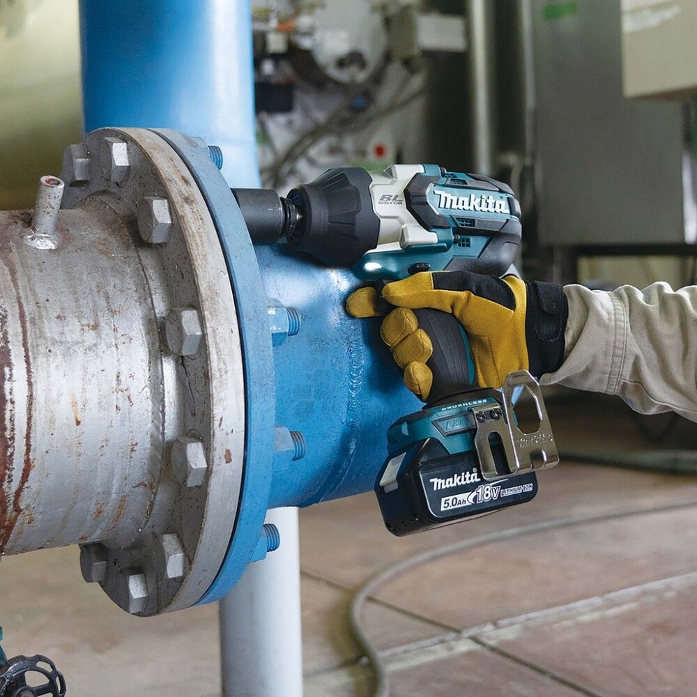 Iskevä mutterinväännin Makita LXT DTW1004Z