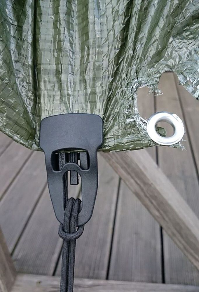 Peitteen kiinnike musta 4 kpl/pkt