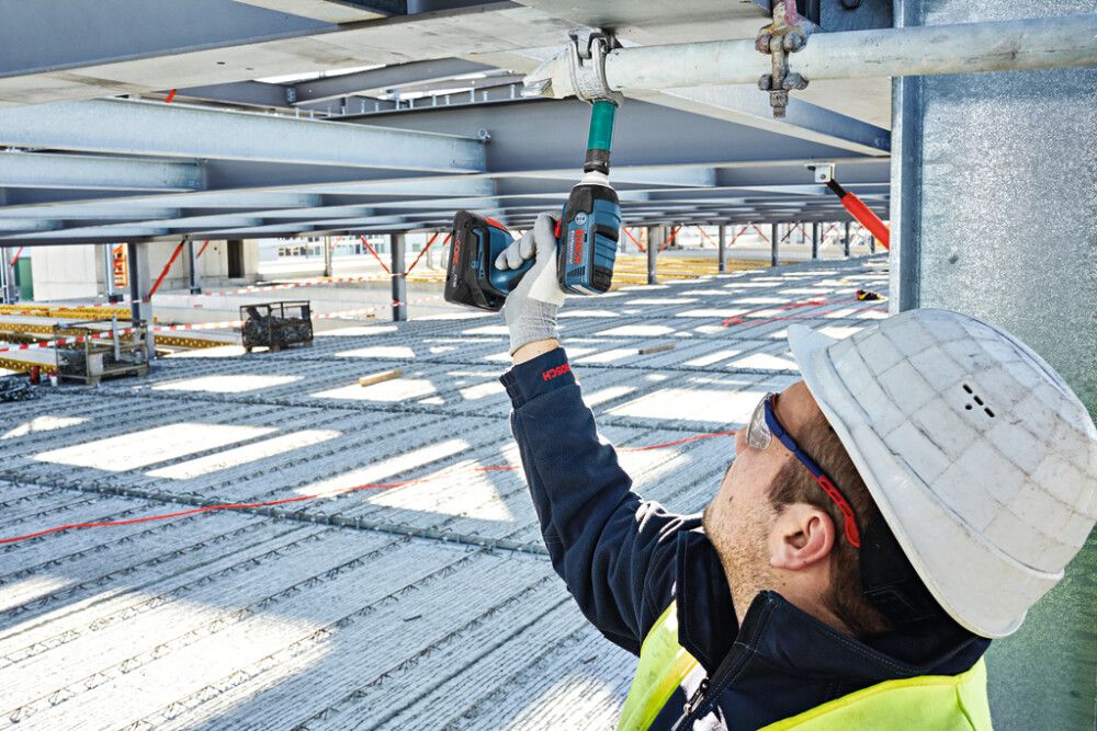 Akku-/laturipaketti Bosch ProCore 18 V 2 x 4,0 Ah