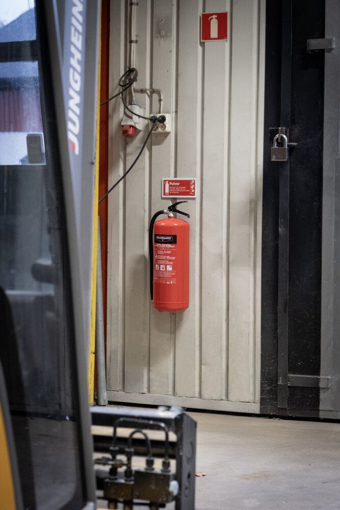 Jauhesammutin Housegard PE12HR-A 12 kg