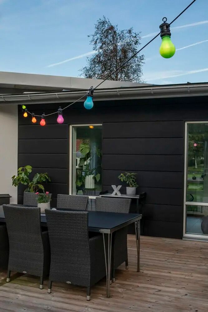 LED-juhlavalosarja Konstsmide 10-os monivärinen 14,5 m