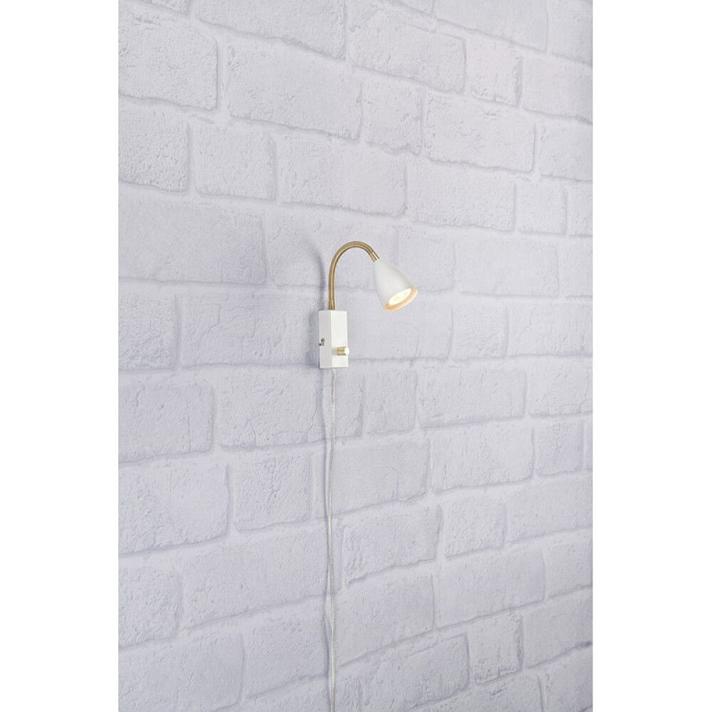 Seinävalaisin Markslöjd Ciro Valkoinen