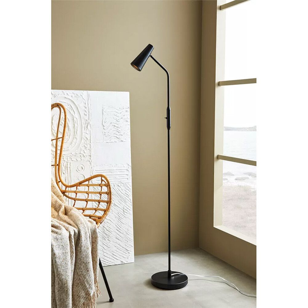 Lattiavalaisin Markslöjd Crest Musta 145 cm