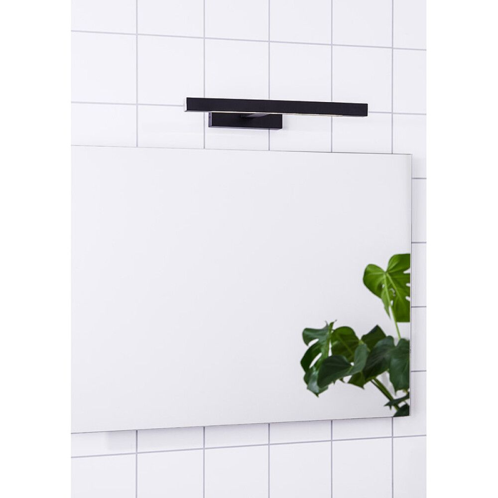 Seinävalaisin Markslöjd Neptunus Musta 38 cm