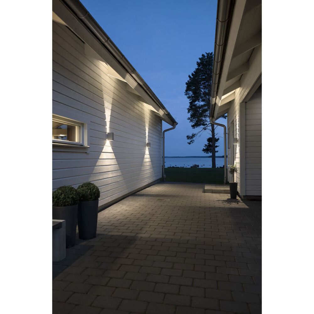 Ulkoseinävalaisin Konstsmide Cremona 2-os Antrasiitti