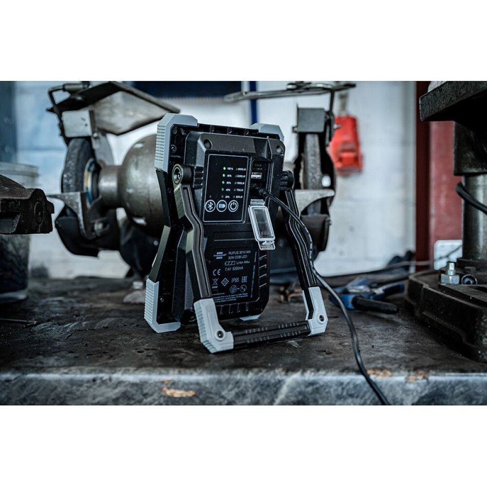 Ladattava LED-työvalaisin Brennenstuhl Rufus 30 W