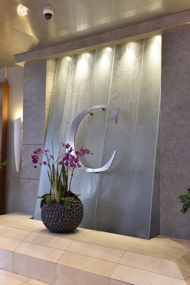 LED-lamppu Osram Star MR16 GU5.3 2 W 210 lm 4000 K 36° 1 kpl/pkt