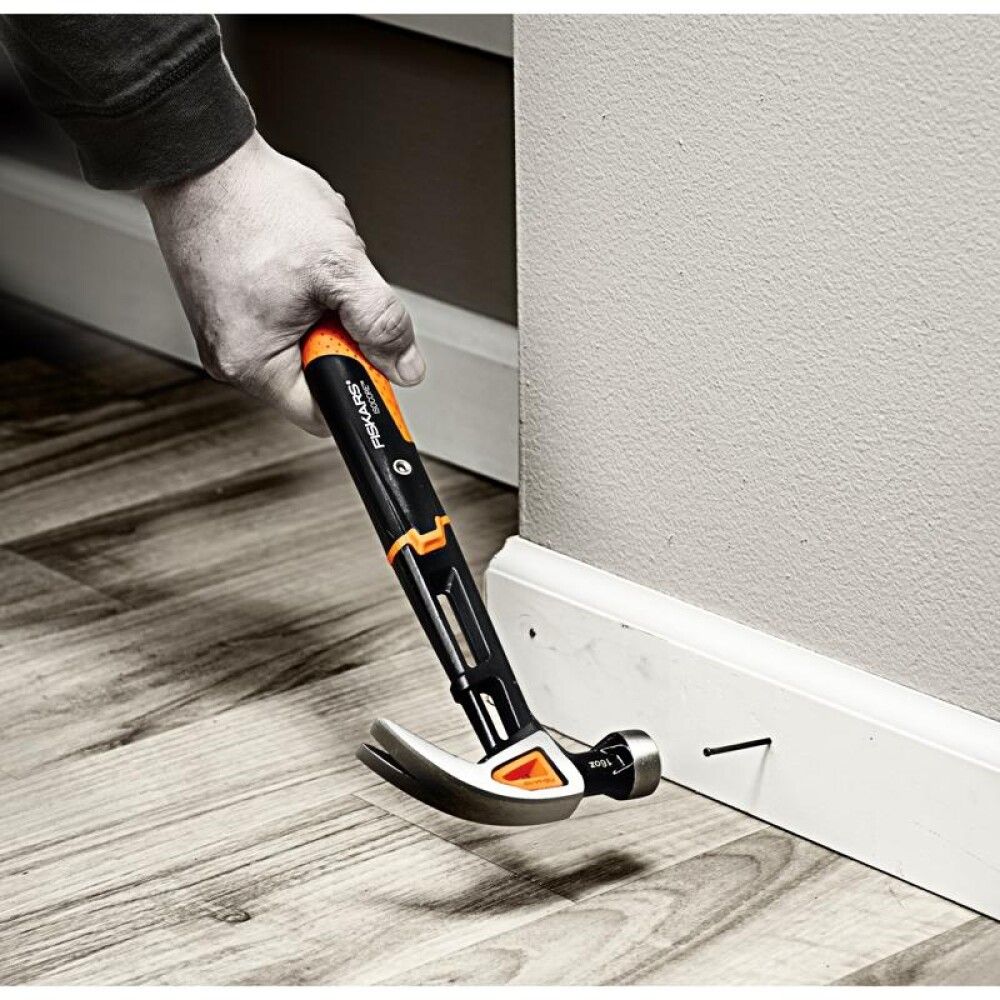 Vasara Fiskars IsoCore sileä lyöntipää M 16 oz