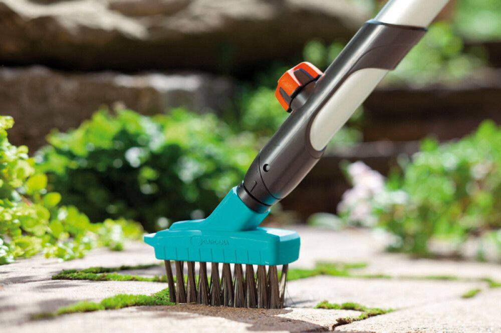 Saumaharja teräsharjoilla Gardena Combisystem M