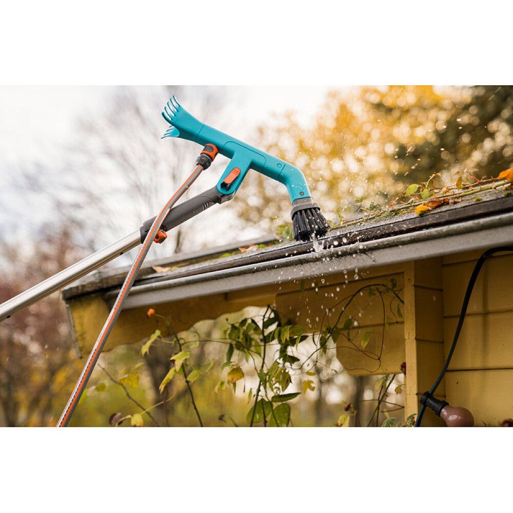 Räystäskourun puhdistaja Gardena Combisystem teleskooppivarrella