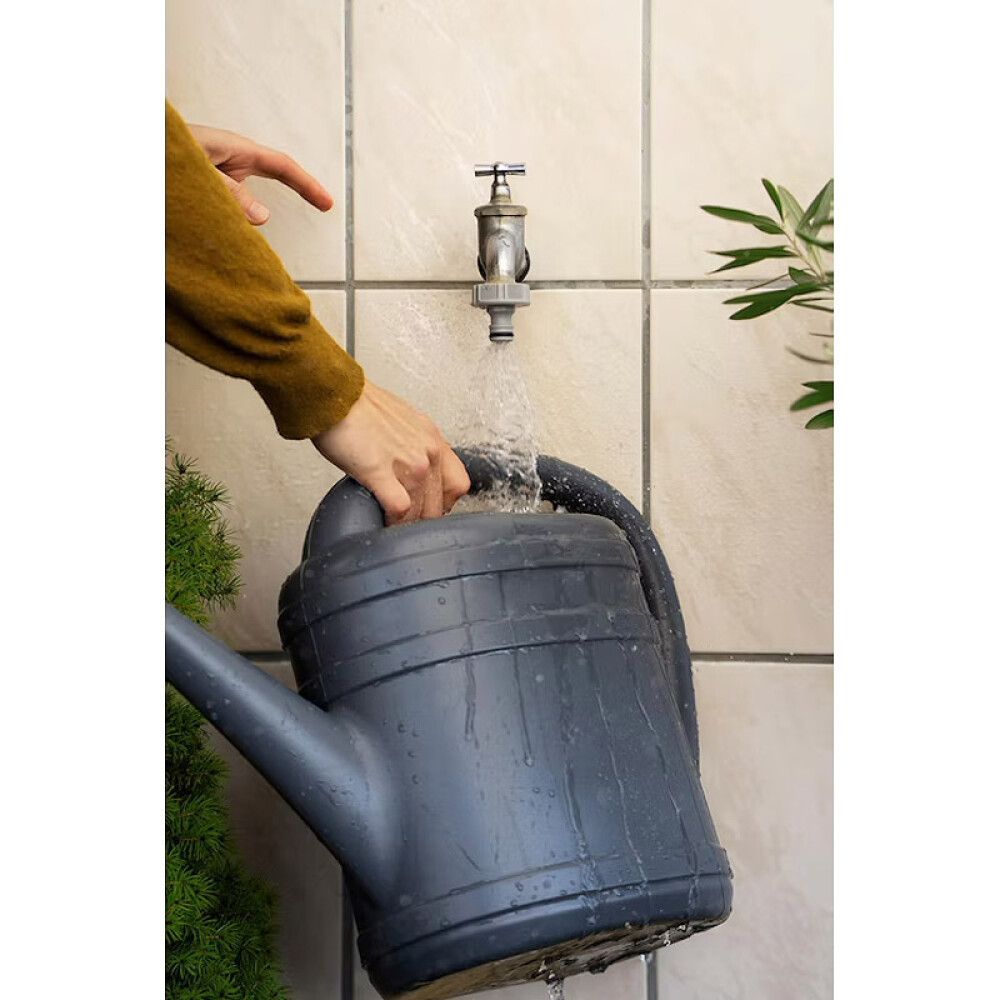 Hanaliitin Gardena Anti-Splash sovittimilla