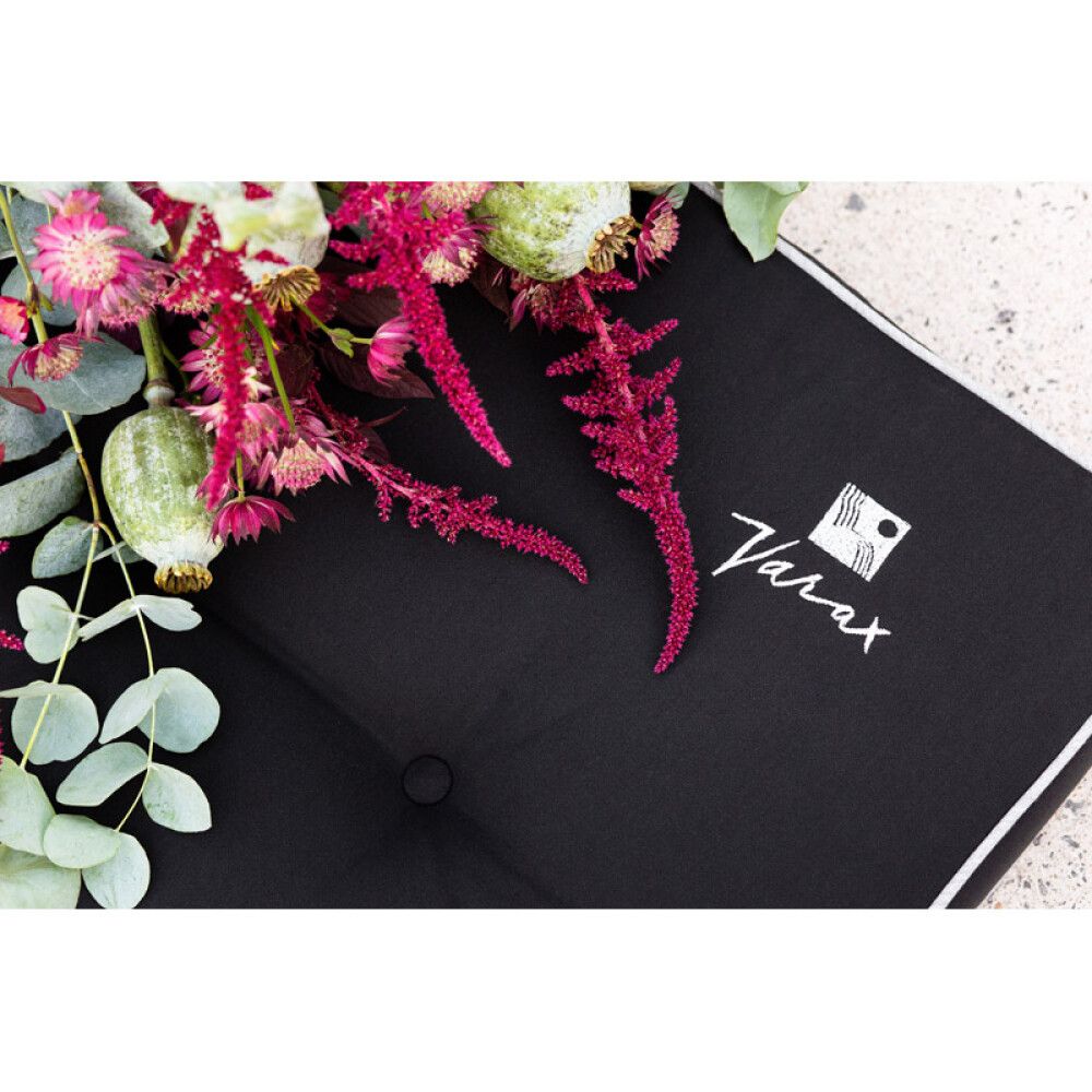 Puutarhakeinu Varax Suvi musta 3-osainen