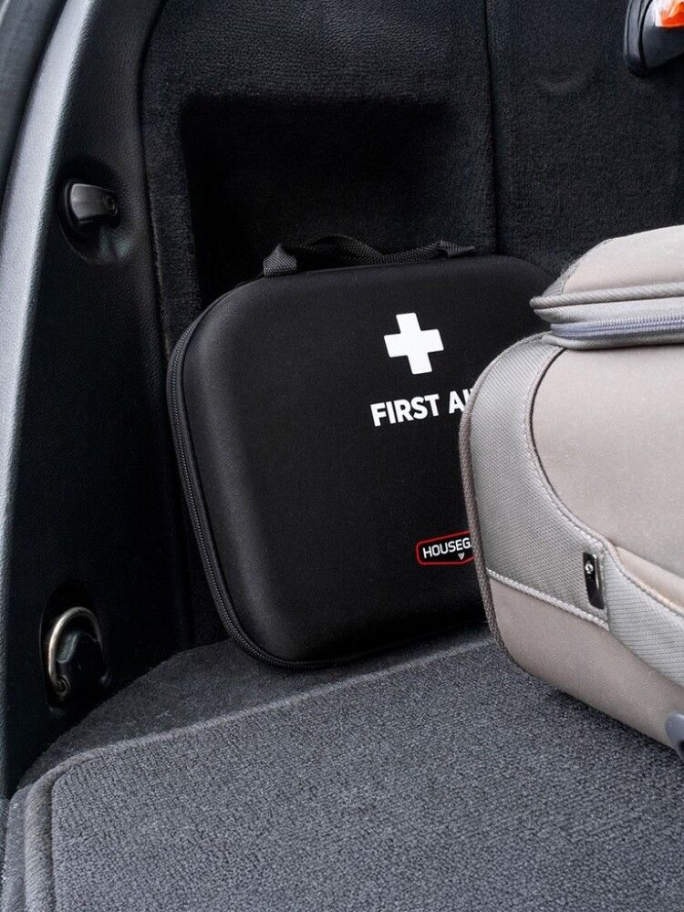 Ensiapulaukku Housegard Plus 74-os.