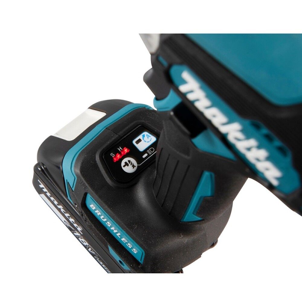 ISKEVÄ RUUVINVÄÄNNIN MAKITA LXT DTD157Z