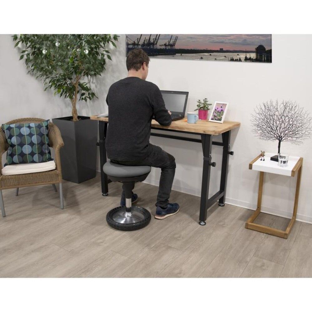 Työpöytä Wisent 135 x 60 x 85/95/105 cm