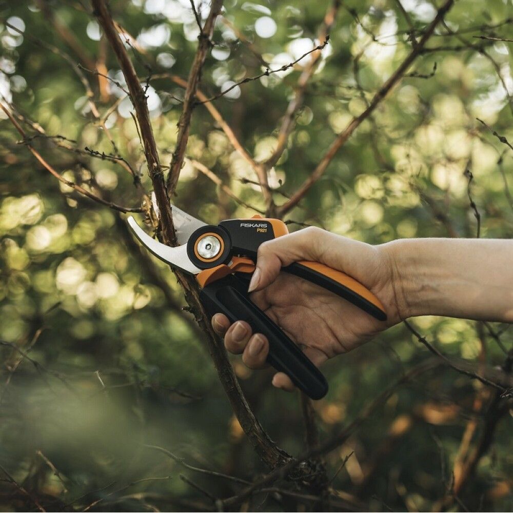 Oksasakset Fiskars M P921 ohileikkaavat