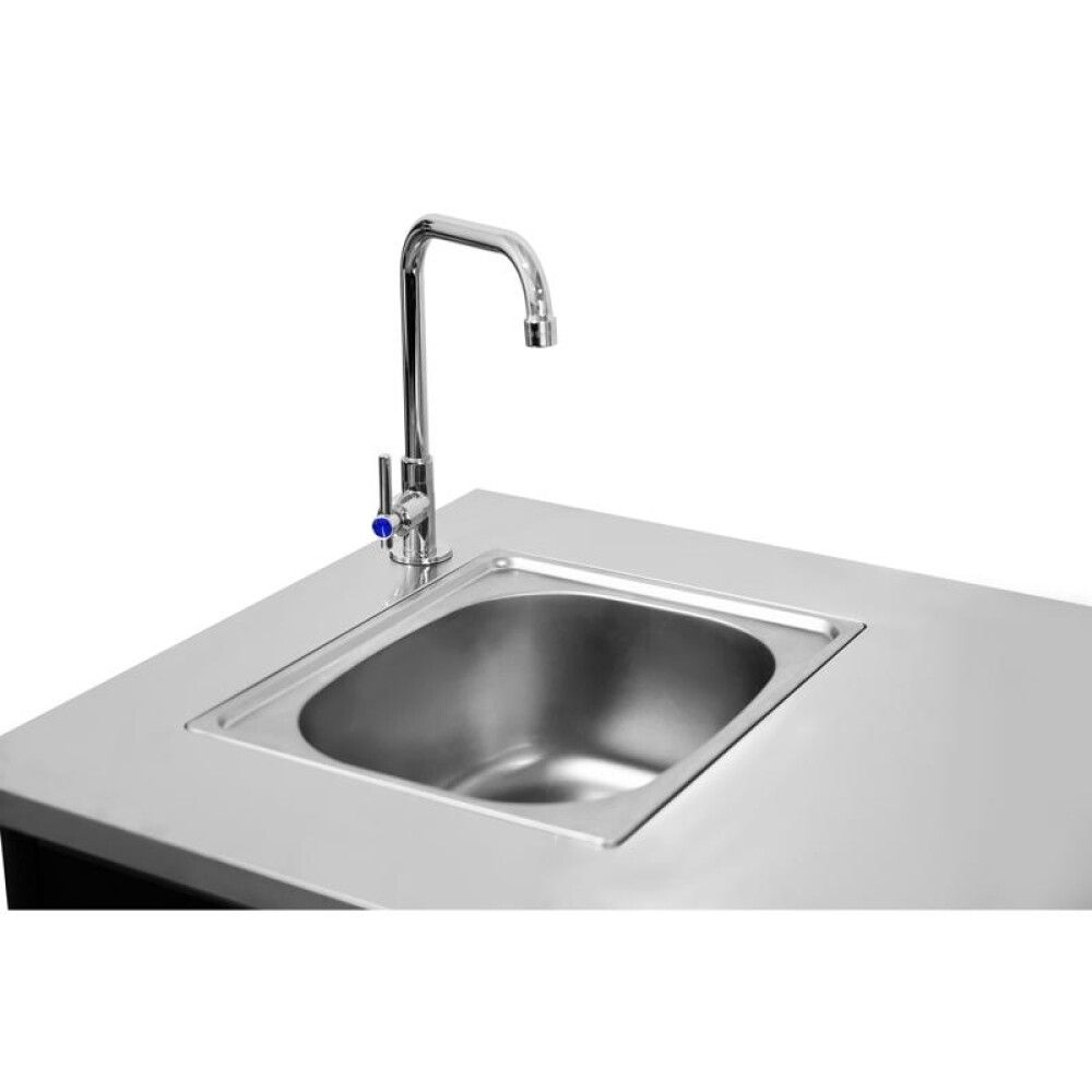 Lavuaari Cozze kesäkeittiöön