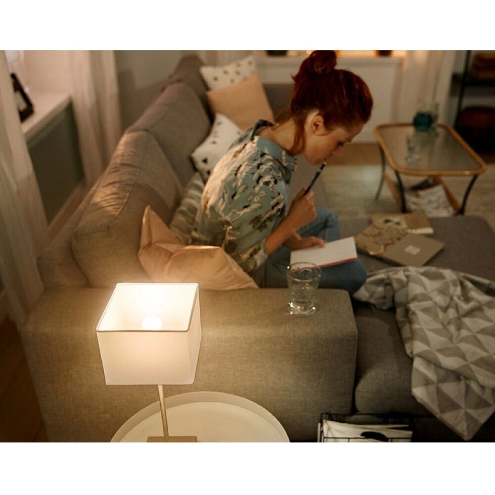 Mainoslamppu Philips Hue Luster White P45 E14