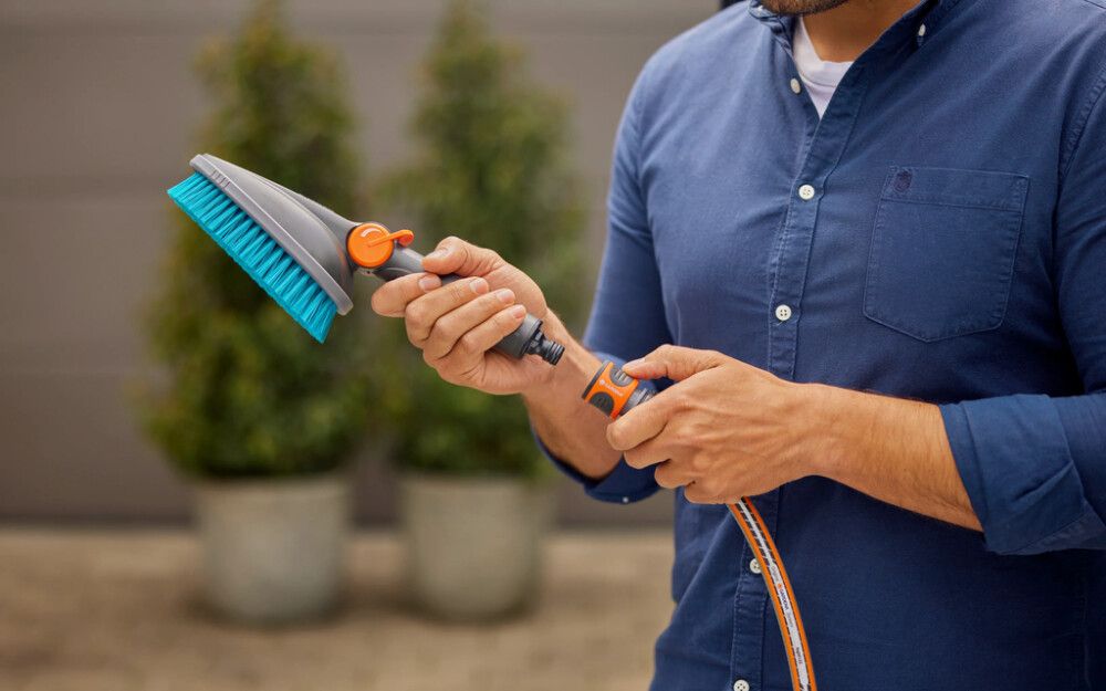 Käsiharja Gardena Cleansystem karkea M