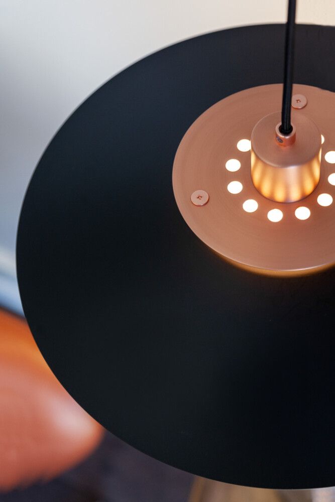 Riippuvalaisin Halotech Rivoli Musta