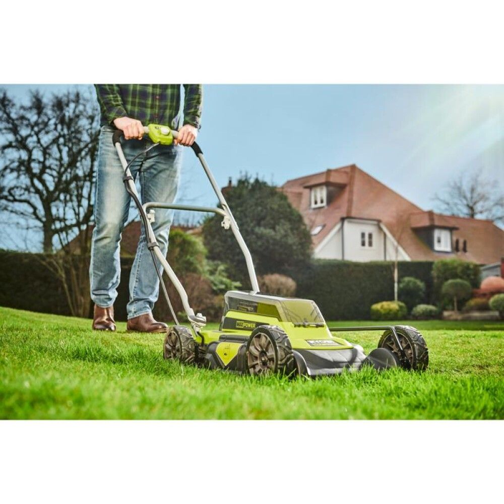 Akkuruohonleikkuri Ryobi RY36LMM46A-140 4Ah