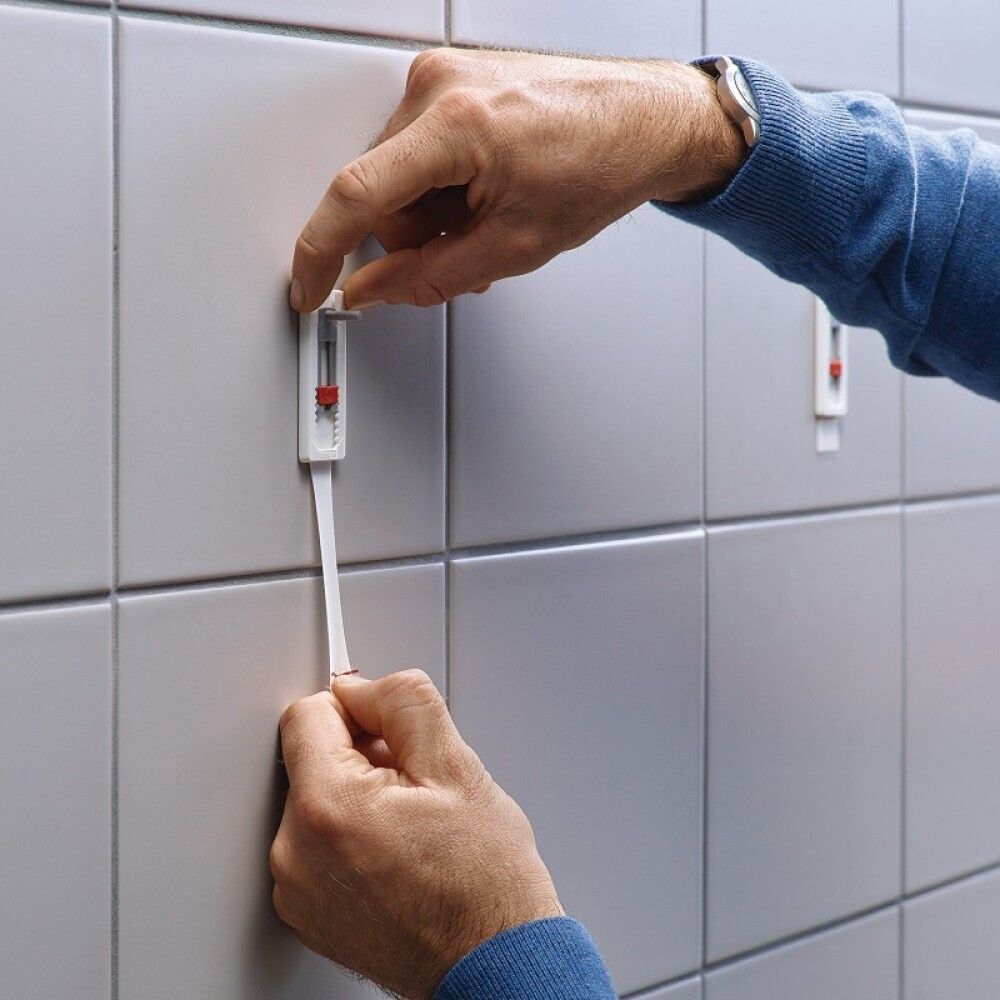 Säädettävä tarraruuvi laatoille Tesa 3 kg 2 kpl