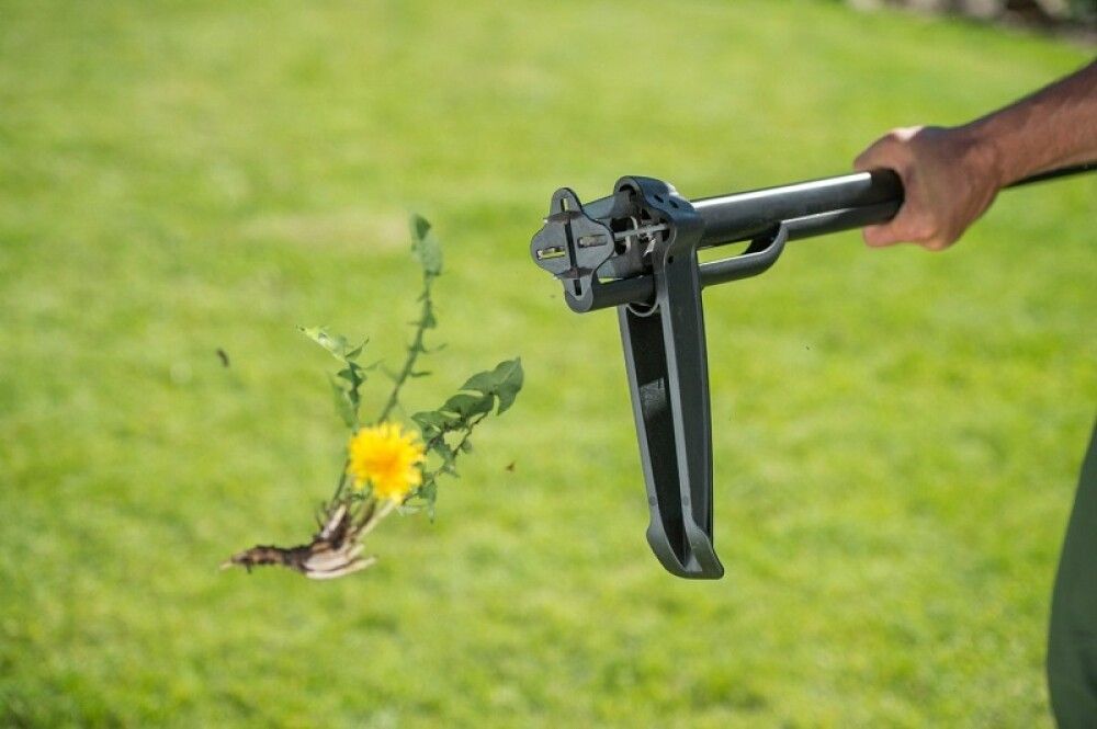 RIKKARUOHONPOISTAJA FISKARS XACT