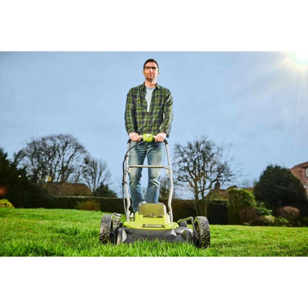 Akkuruohonleikkuri Ryobi RY36LMM46A-140 4Ah