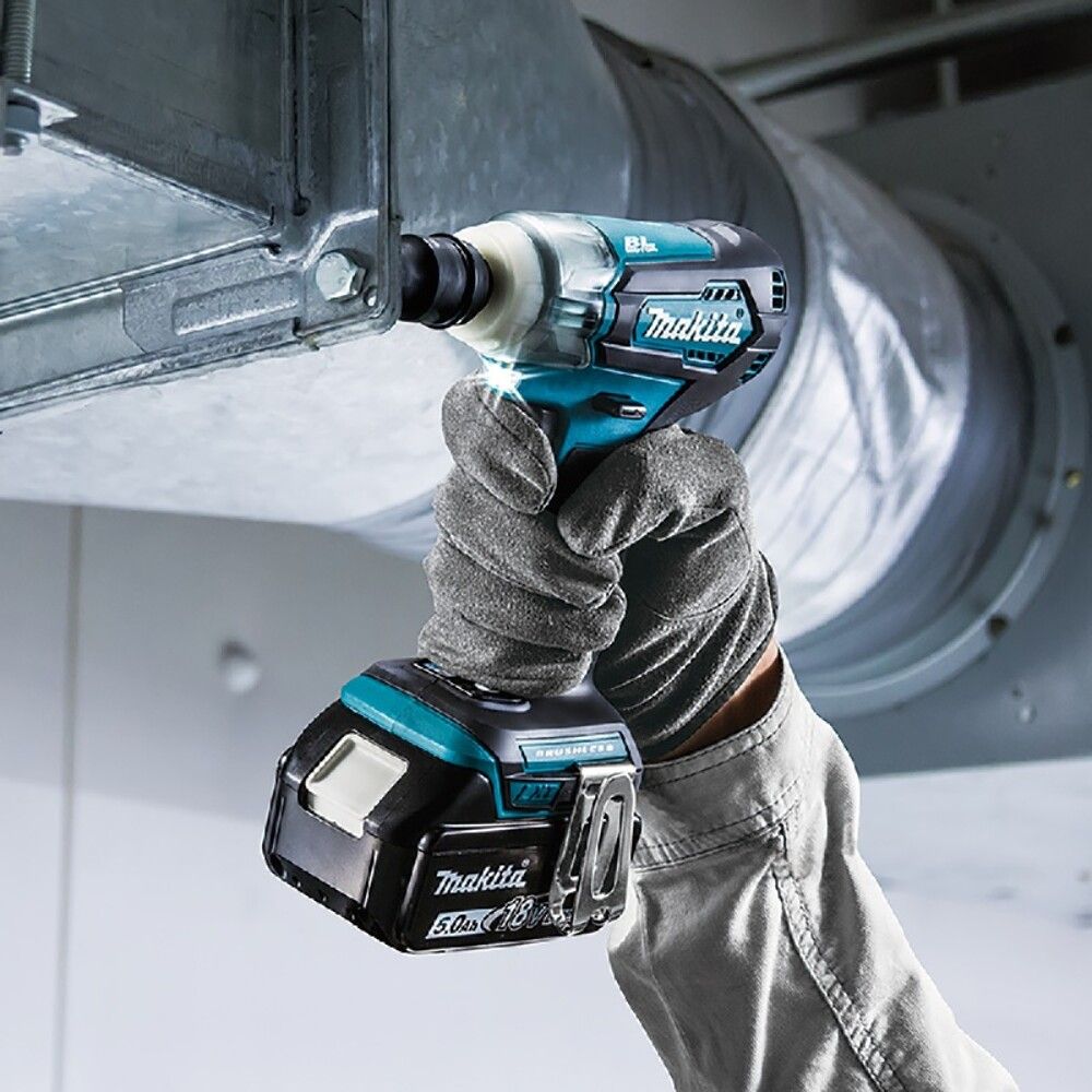 Iskevä mutterinväännin Makita LXT DTW181Z