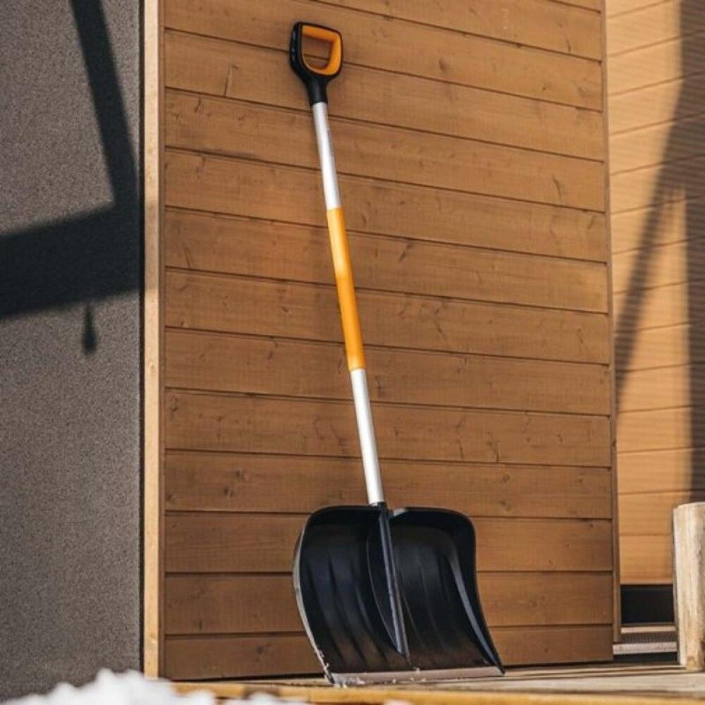 Lumentyönnin Fiskars X-series 53 cm