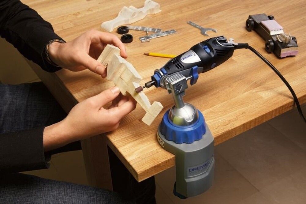 Ruuvipuristin Dremel 2500