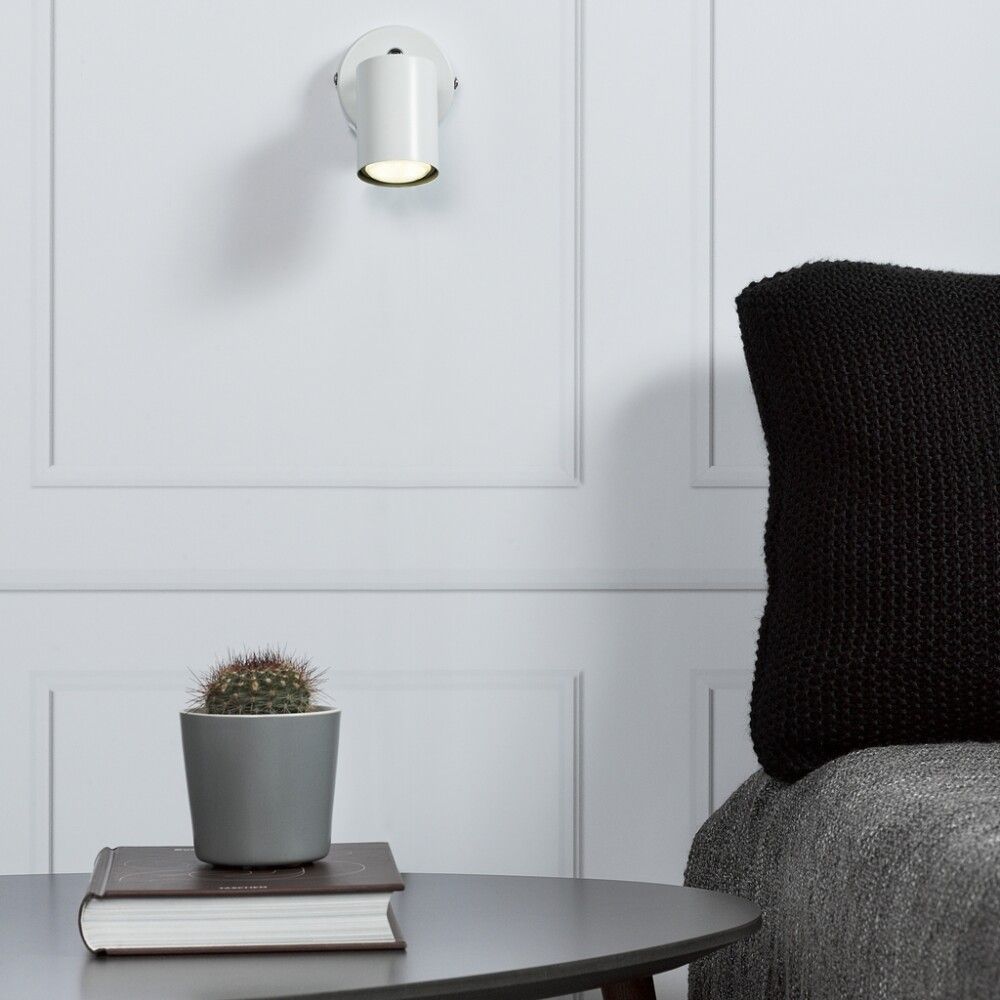 Seinävalaisin Nordlux Explore Valkoinen