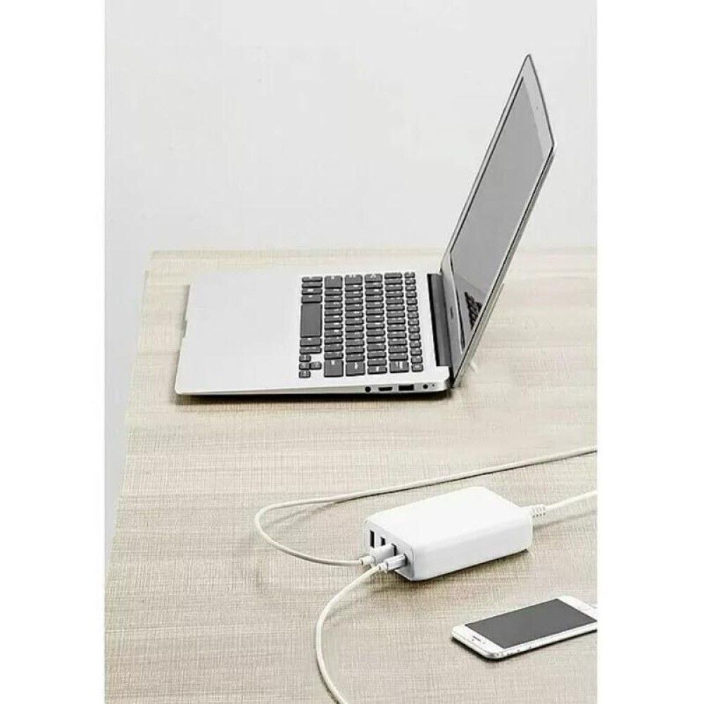 Laturi 45 W 3 x USB-A 1 x USB-C