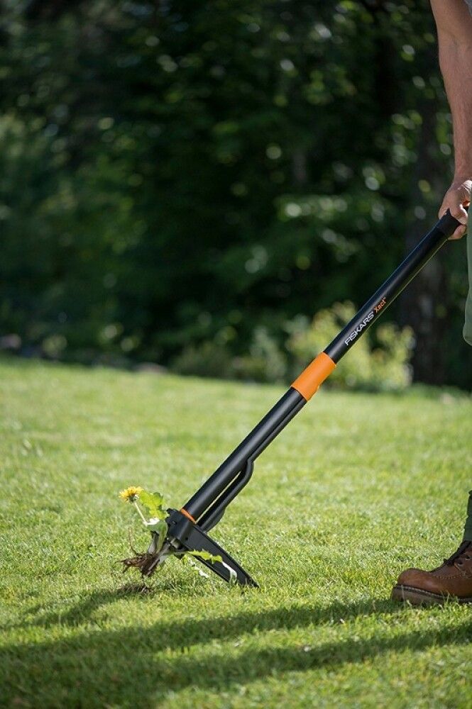 RIKKARUOHONPOISTAJA FISKARS XACT