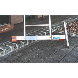 Askelmaerojen tasaaja tikkaisiin