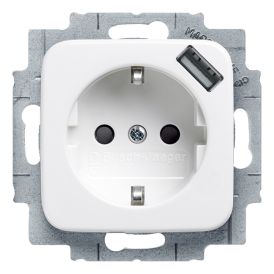 Uppopistorasia ABB Jussi USB 1-os Maad